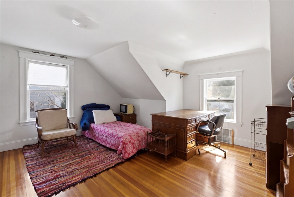 188 Maple St