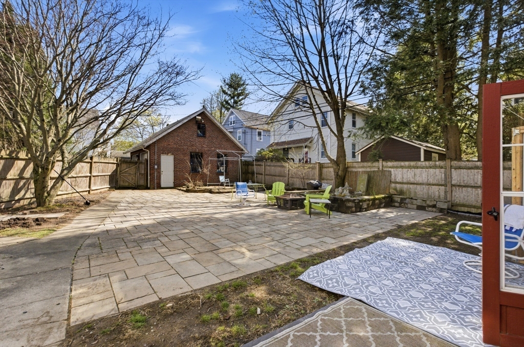 188 Maple St
