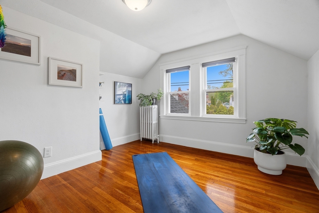 460 Baker Street