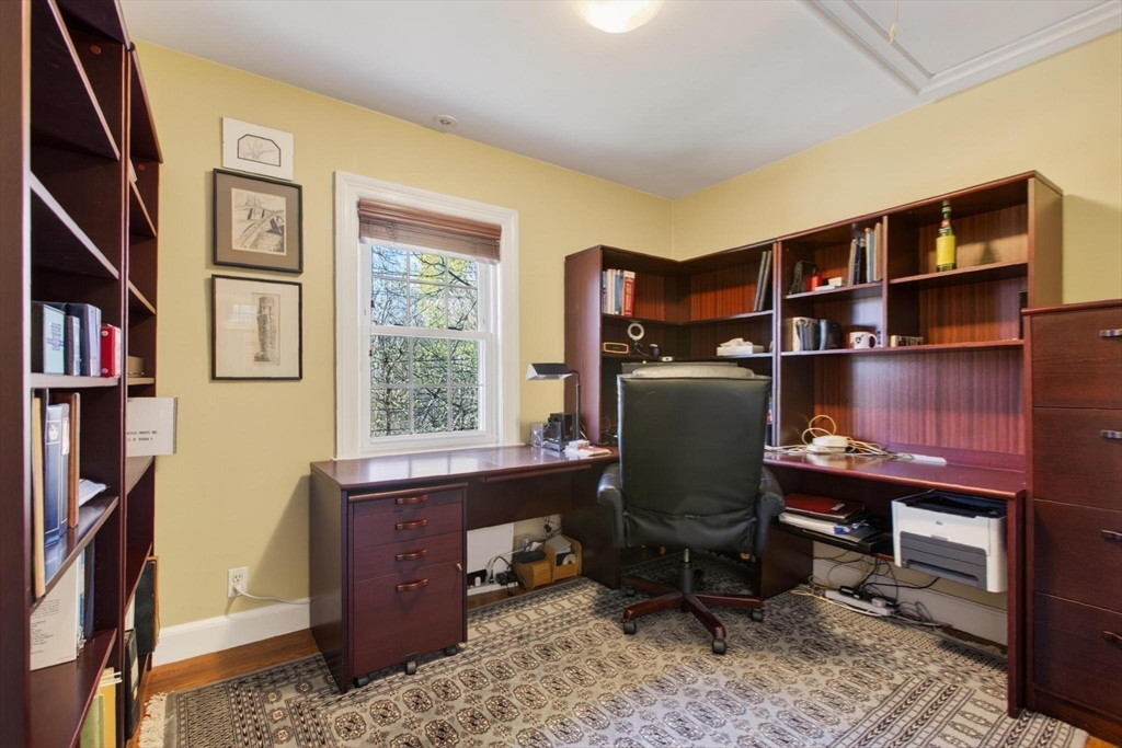 152 Beverly Rd