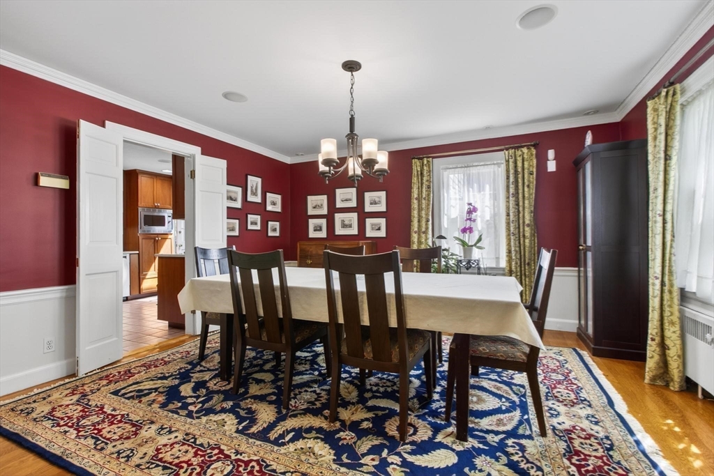 152 Beverly Rd