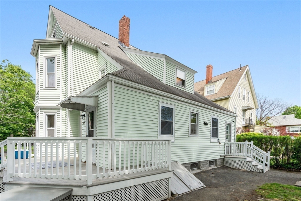 68 Brooks Ave