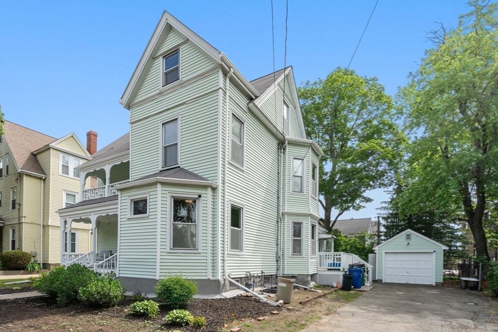 68 Brooks Ave