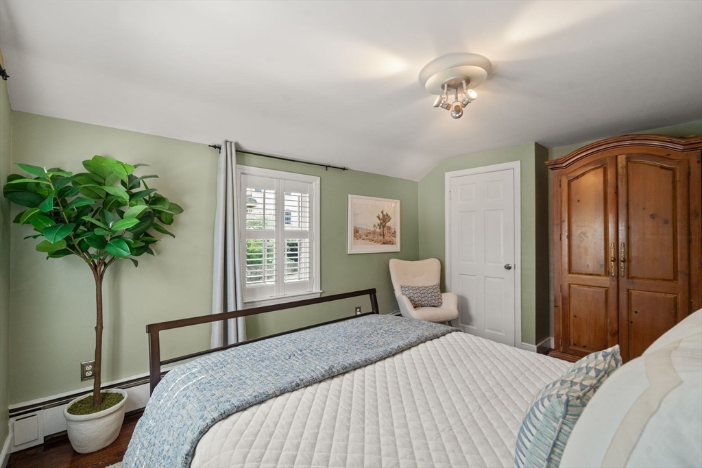 109 Whitcomb Ave