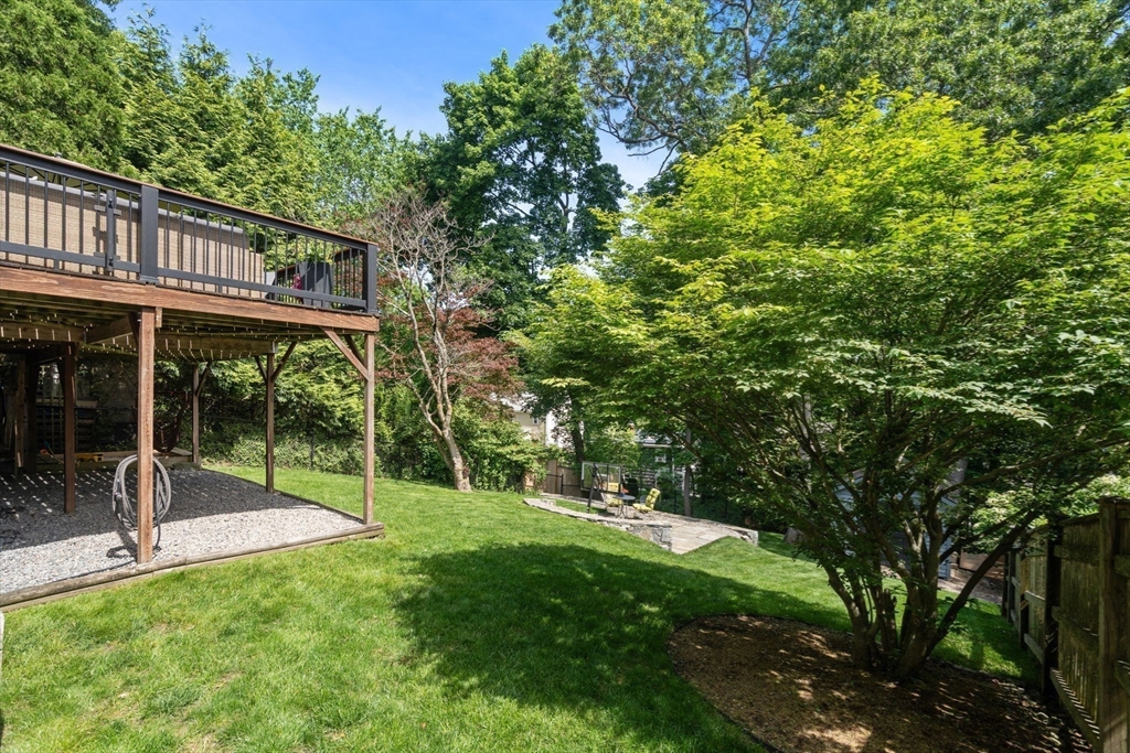 109 Whitcomb Ave