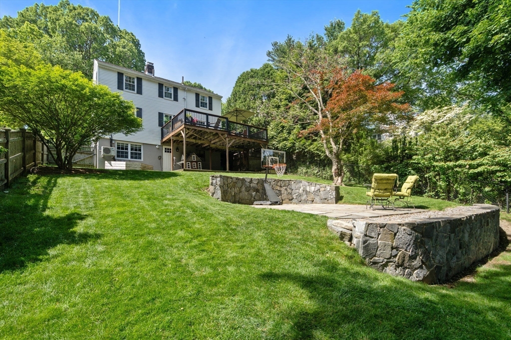 109 Whitcomb Ave