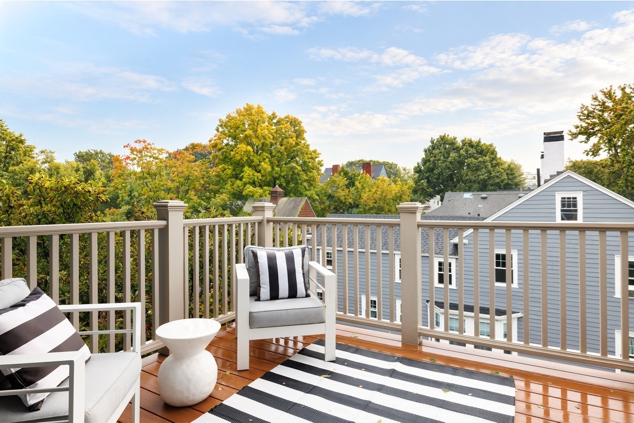 29 Elm St # 3