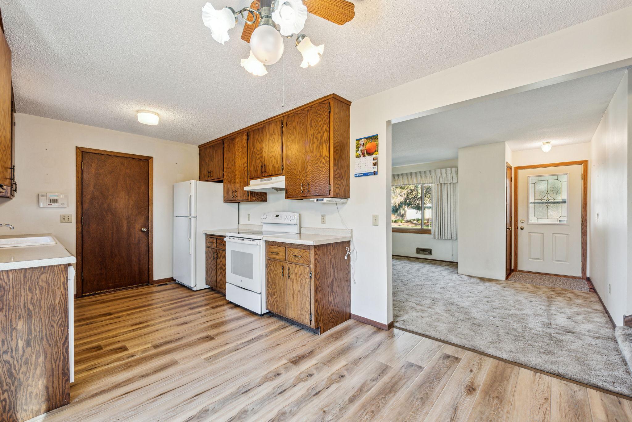 15001 Charlston Avenue W