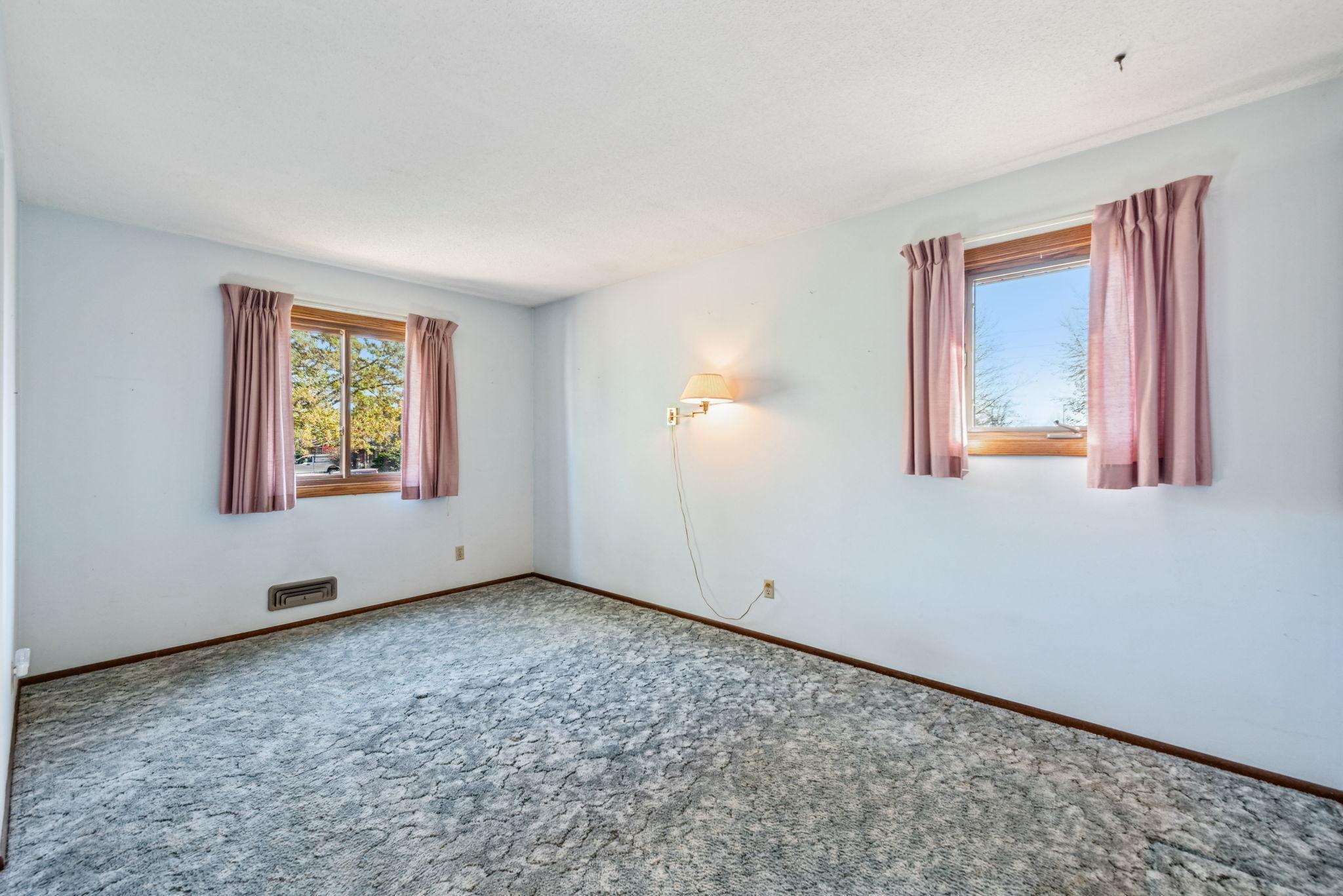 15001 Charlston Avenue W