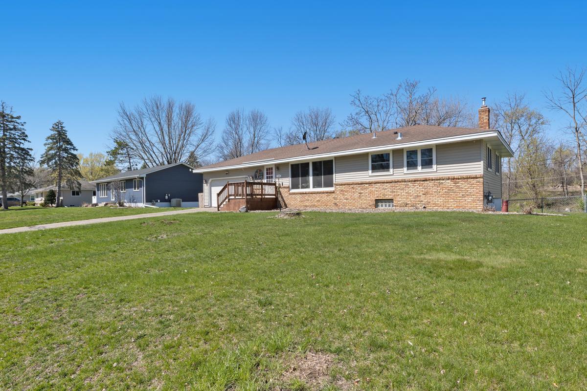 13816 Thomas Avenue S