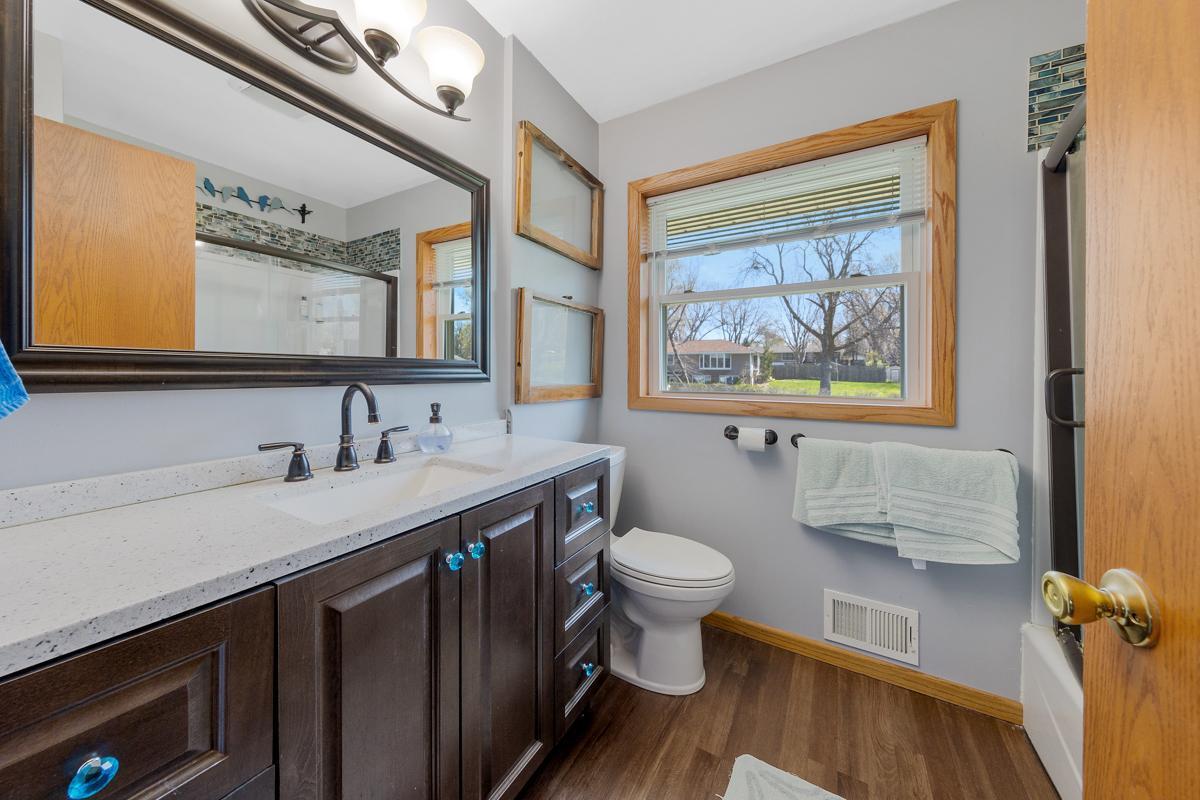 13816 Thomas Avenue S