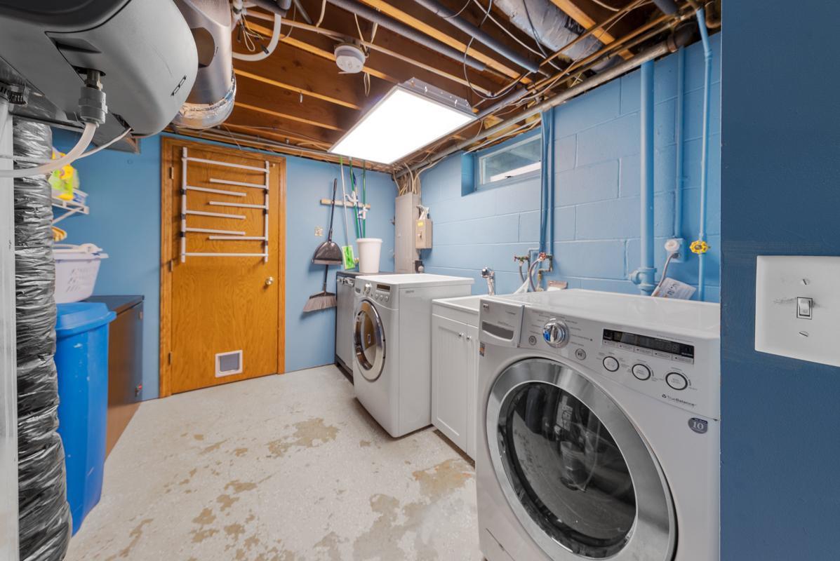 13816 Thomas Avenue S