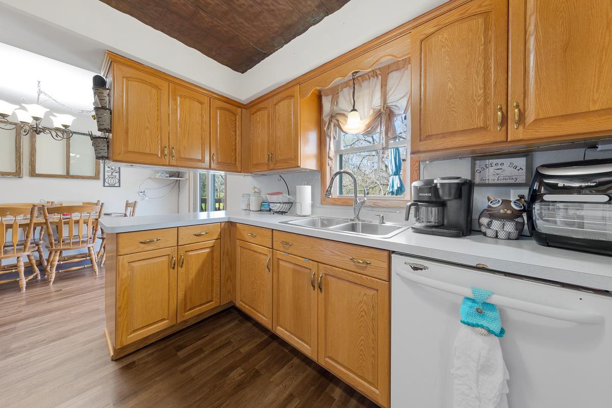 13816 Thomas Avenue S