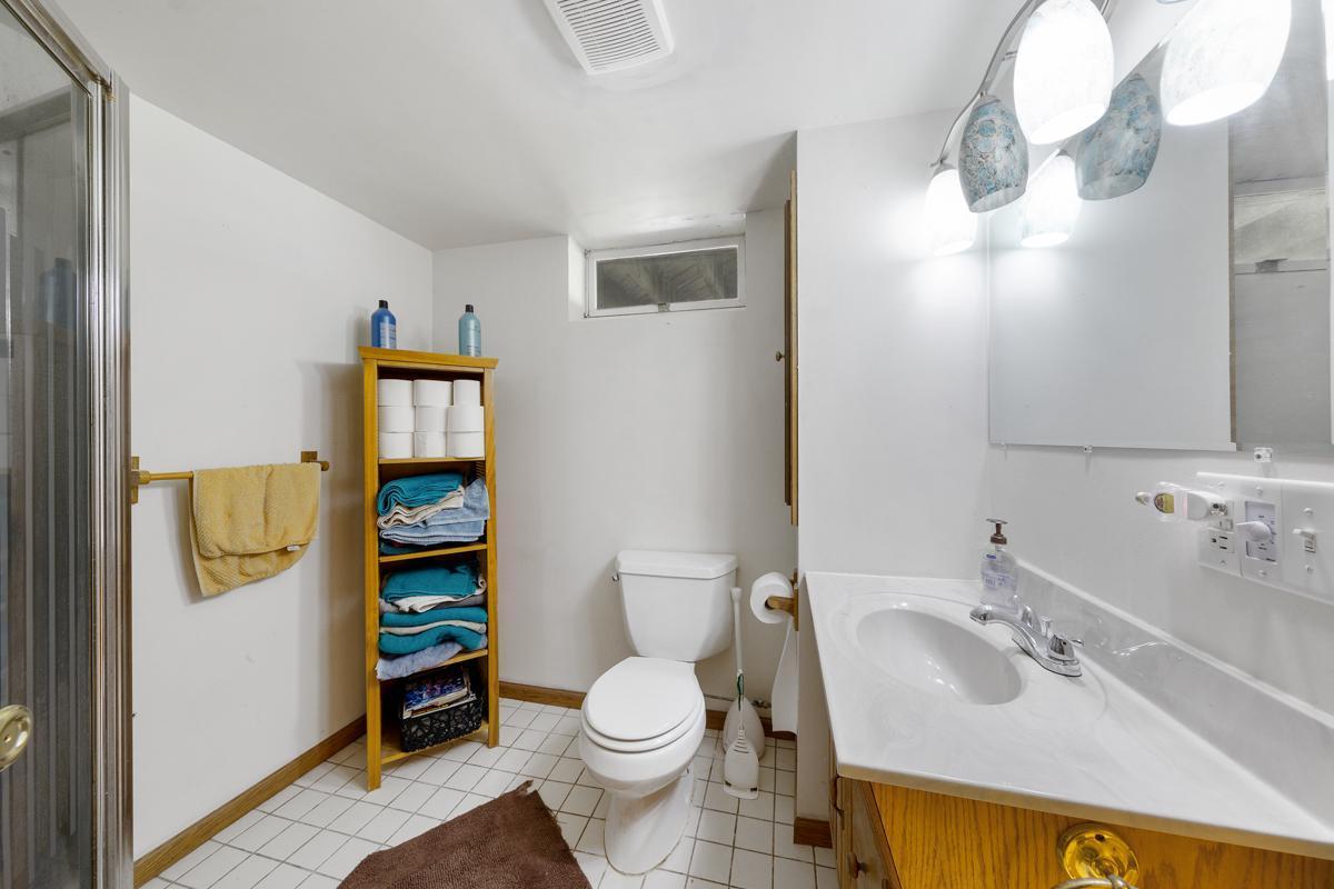 13816 Thomas Avenue S