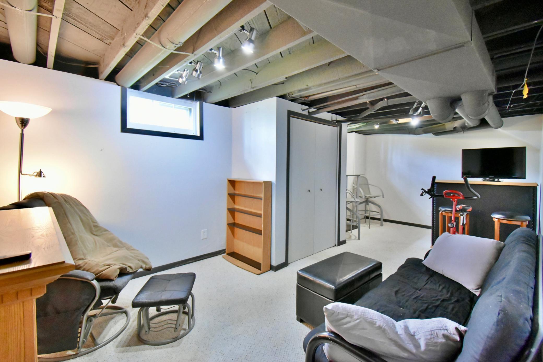 1011 Van Dyke Road NW Road NW