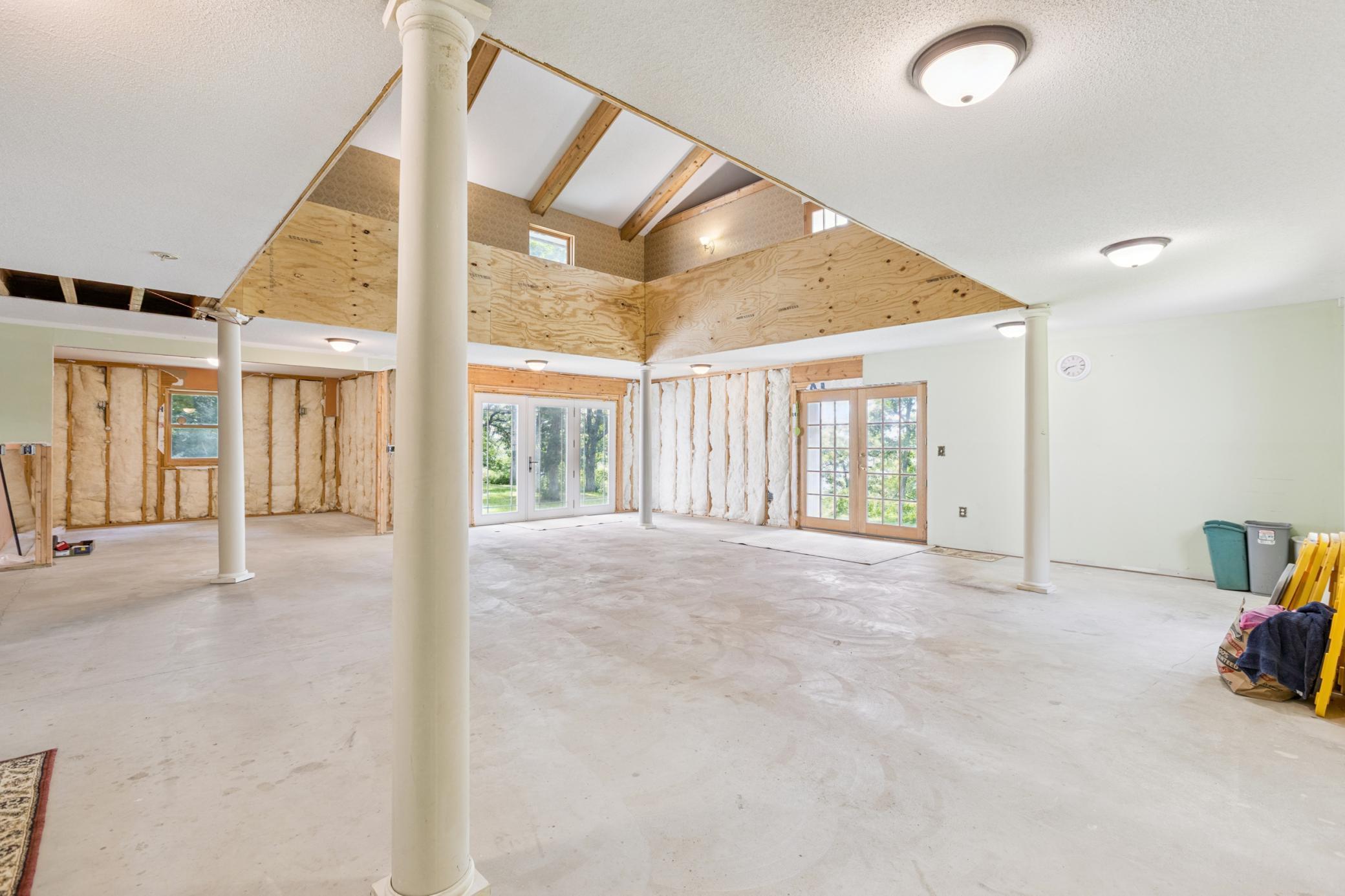 9104 Rachel Shores SW