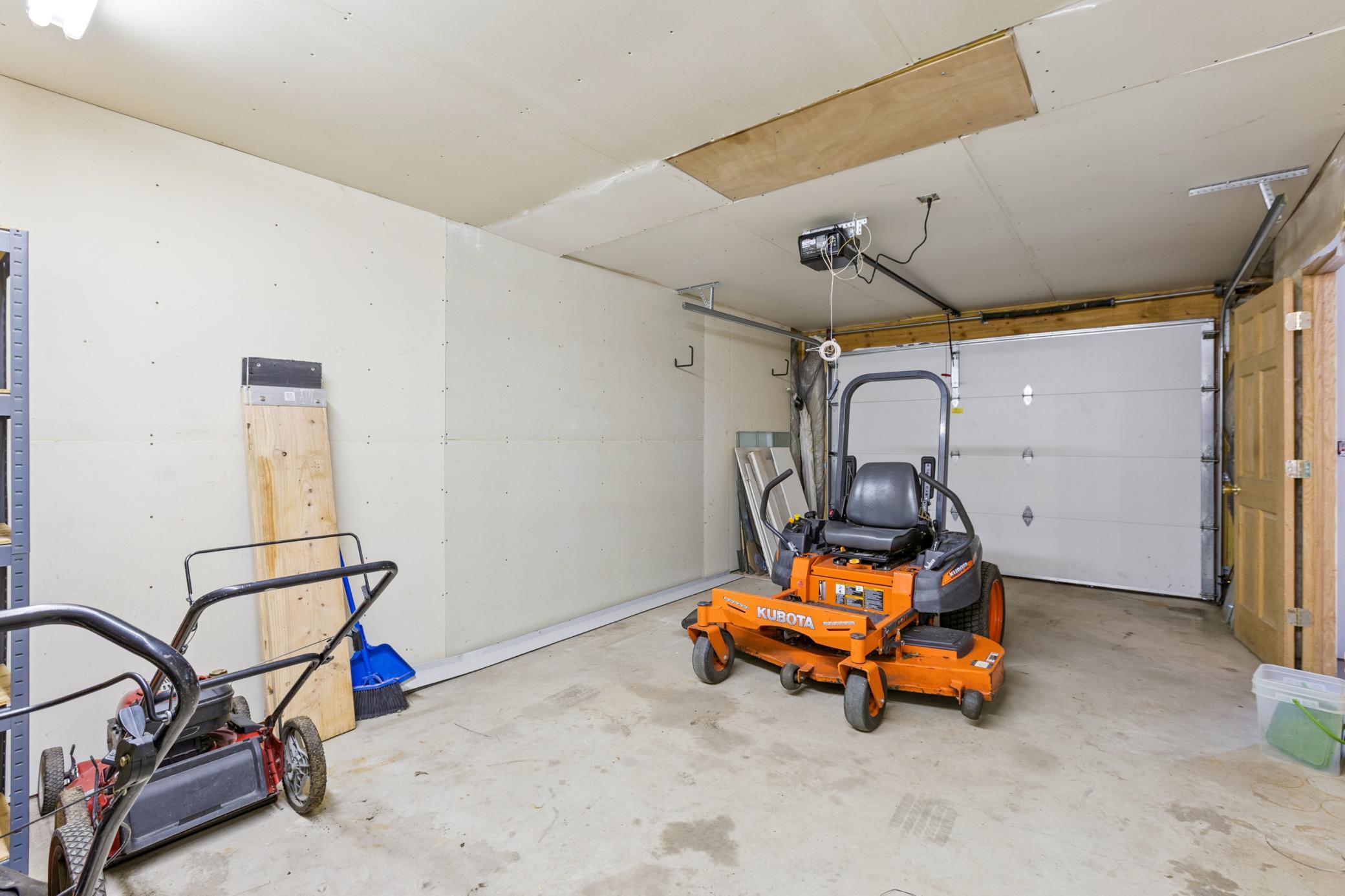 9104 Rachel Shores SW