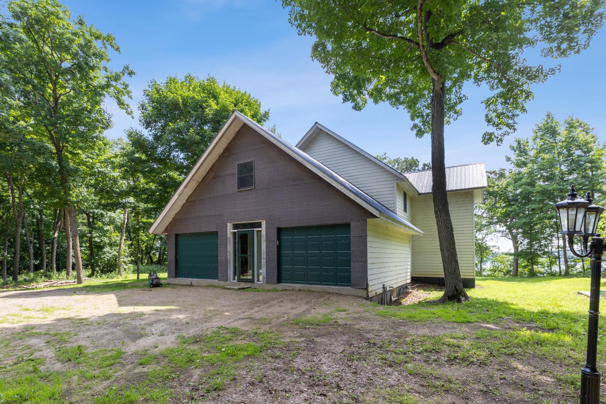 9104 Rachel Shores SW