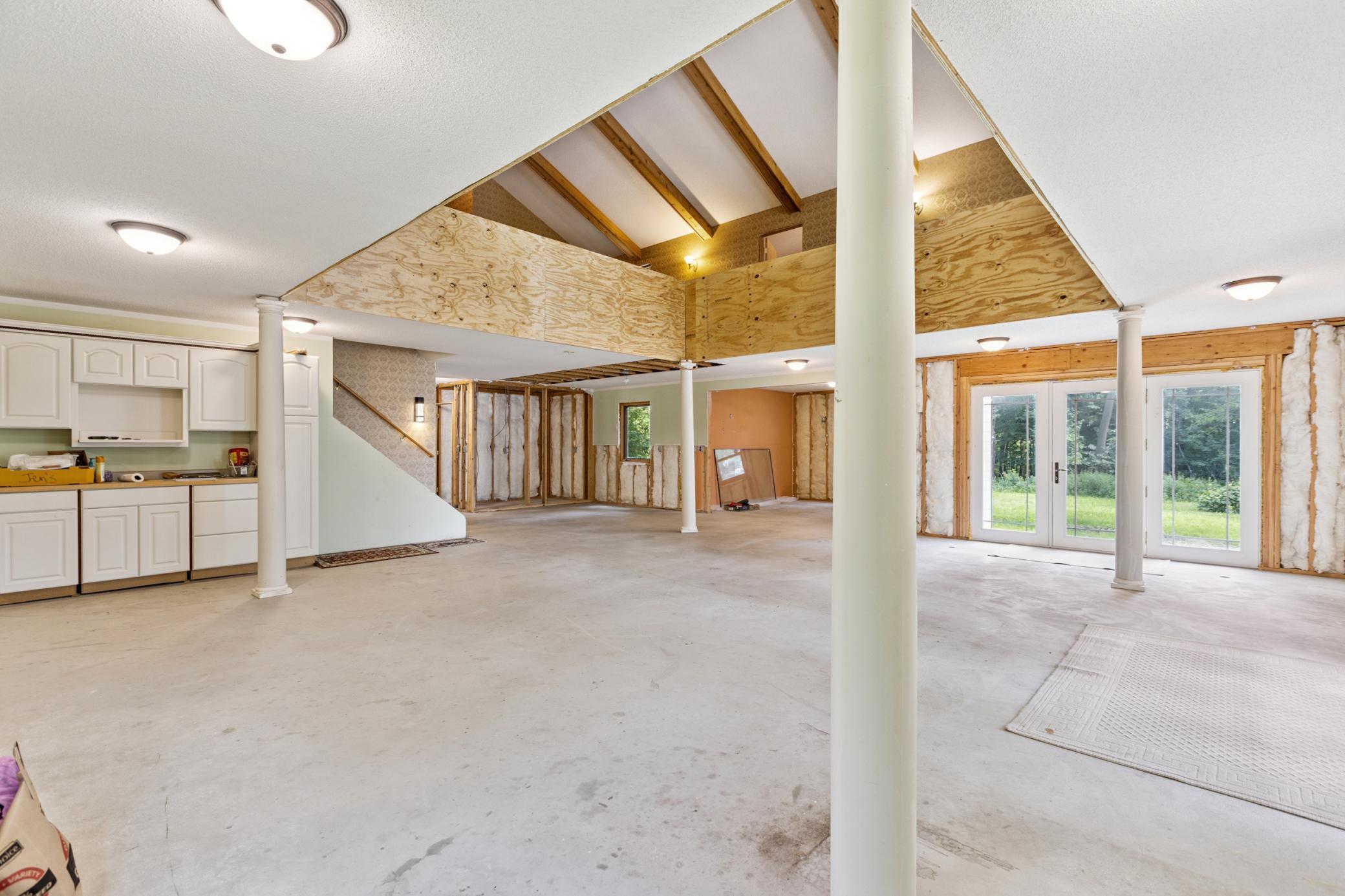 9104 Rachel Shores SW