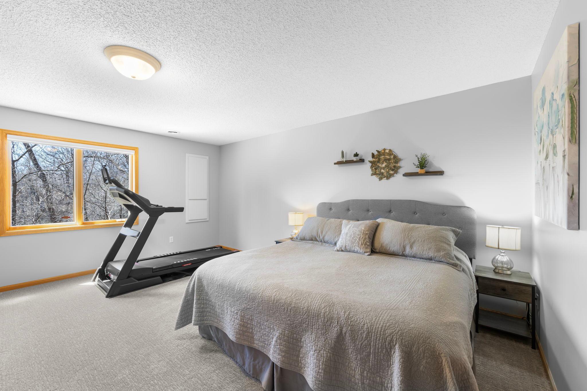 7265 Lake Ridge Drive