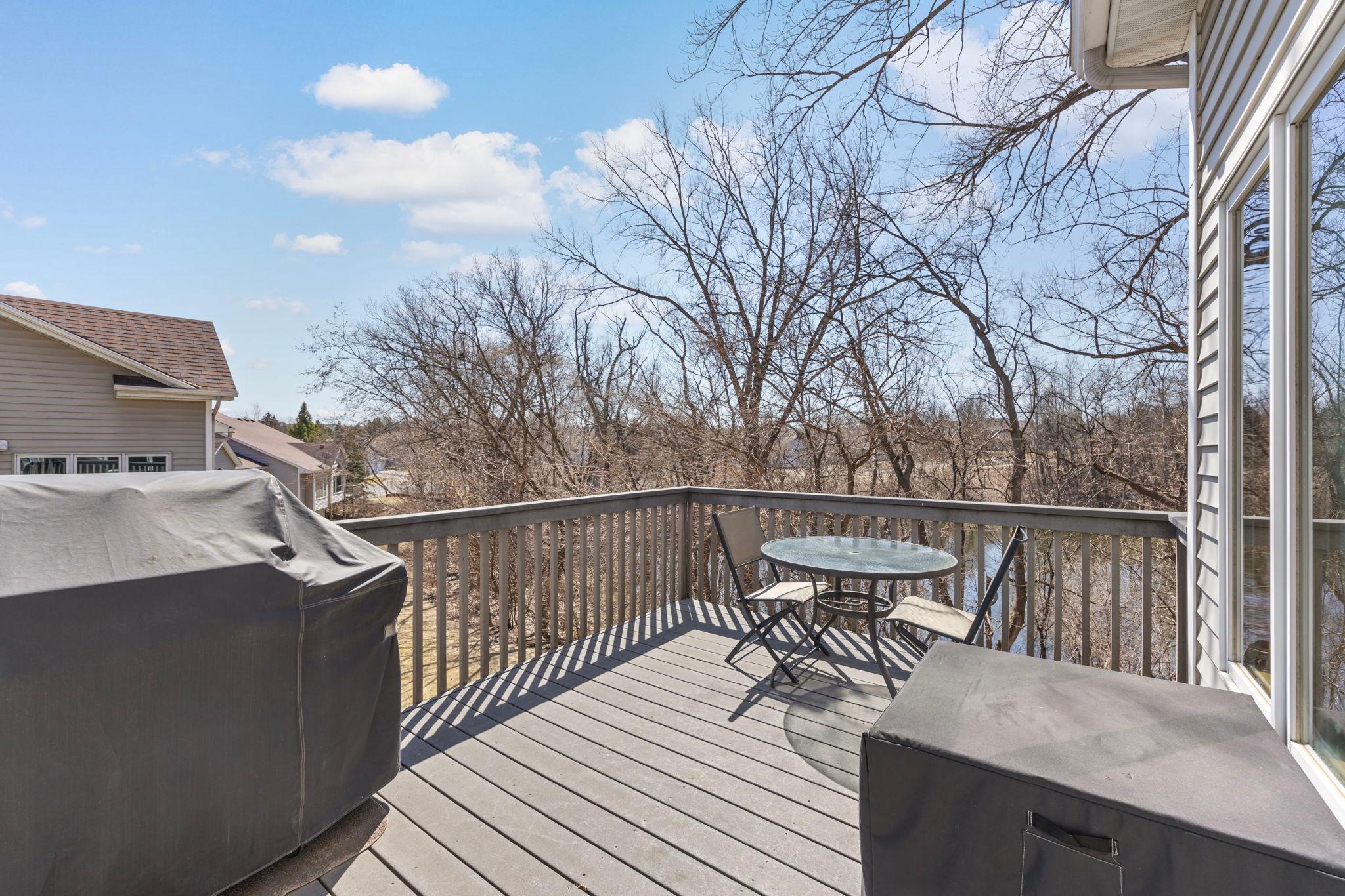 7265 Lake Ridge Drive