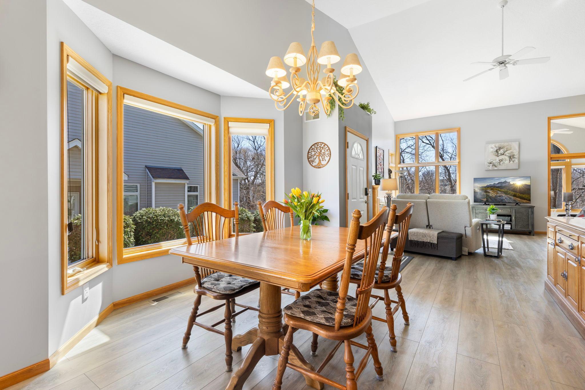 7265 Lake Ridge Drive