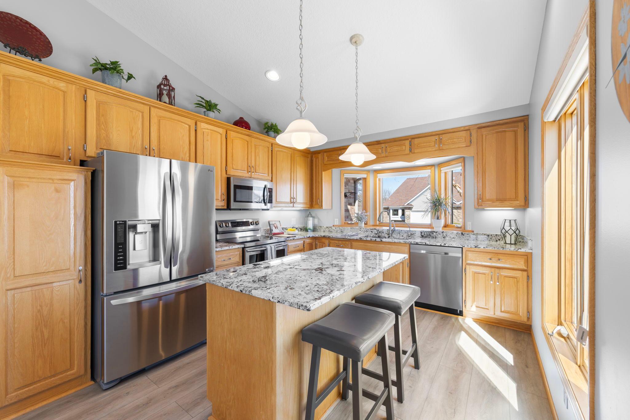 7265 Lake Ridge Drive