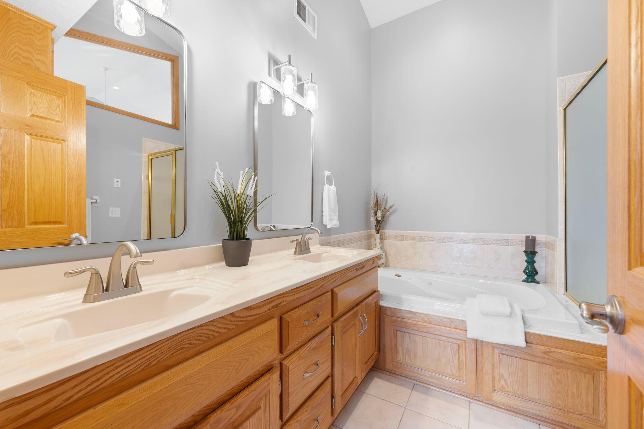 7265 Lake Ridge Drive