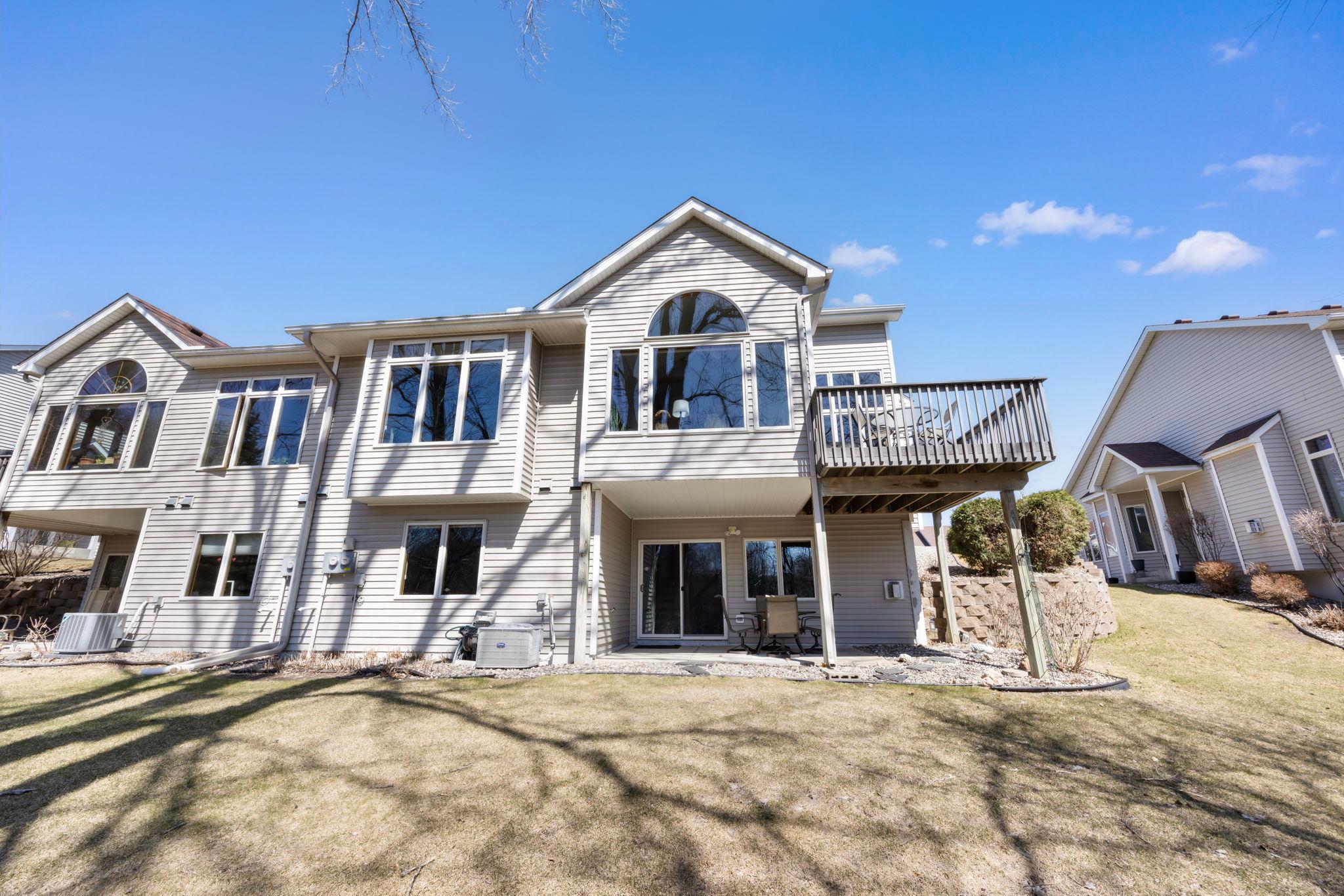 7265 Lake Ridge Drive