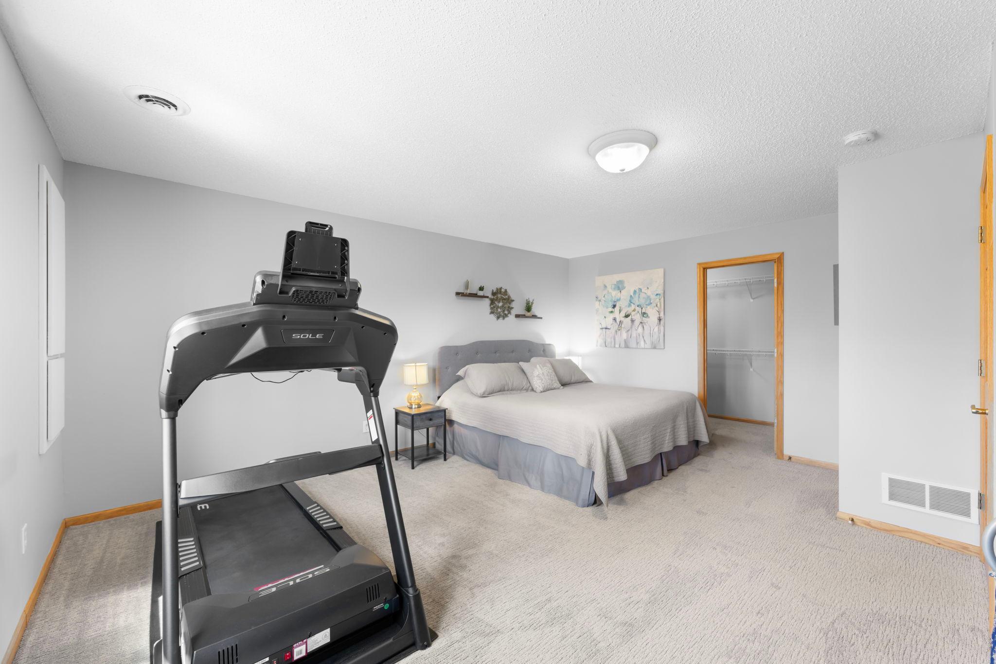 7265 Lake Ridge Drive