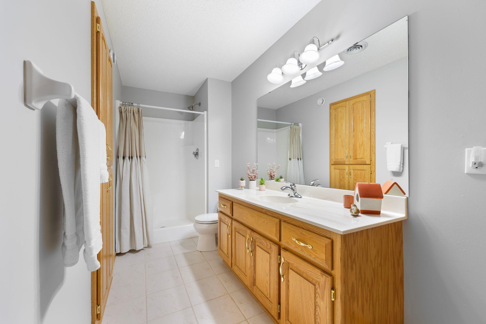 7265 Lake Ridge Drive