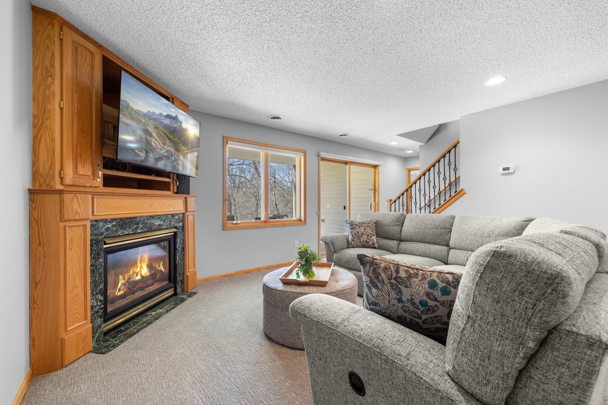 7265 Lake Ridge Drive