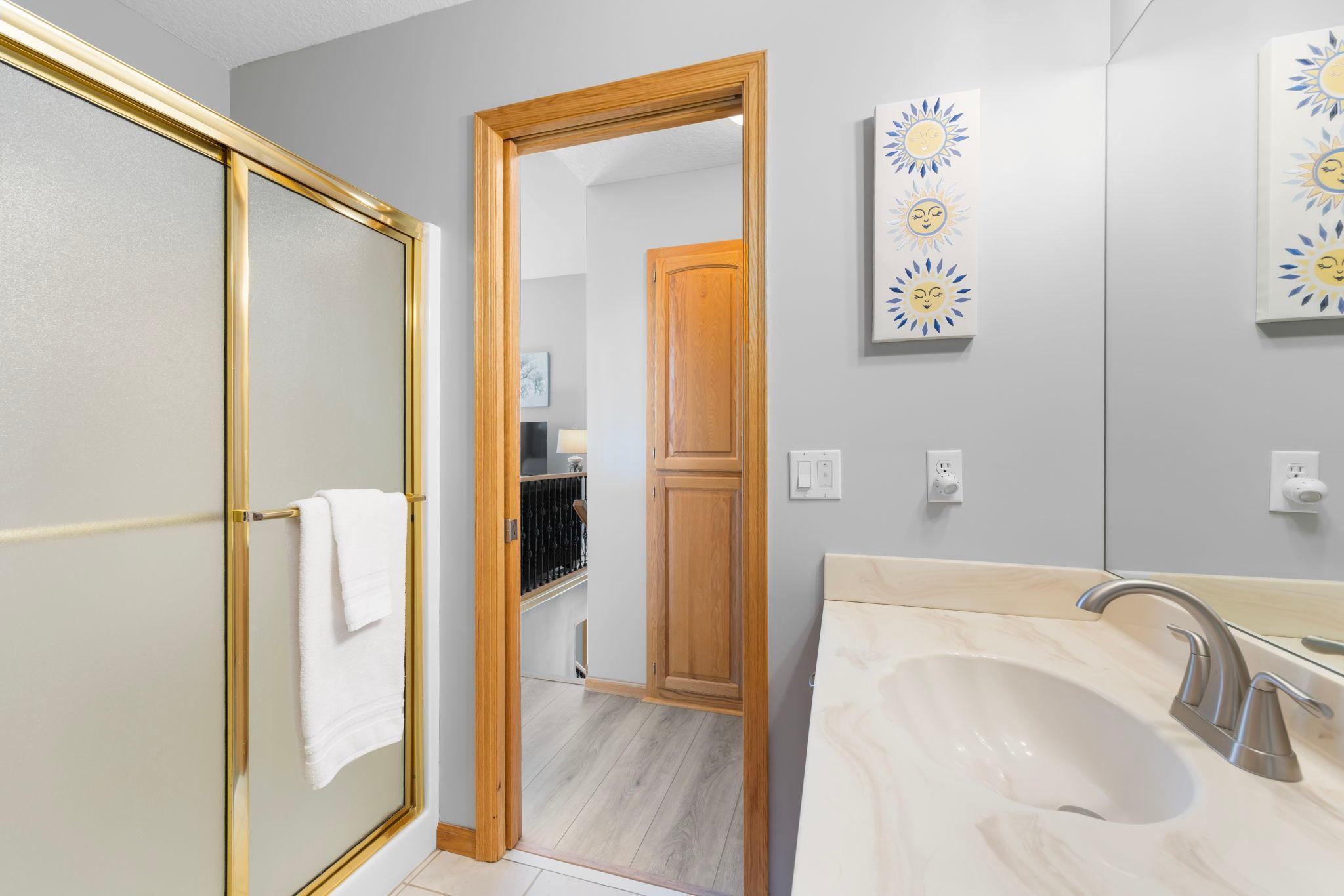 7265 Lake Ridge Drive