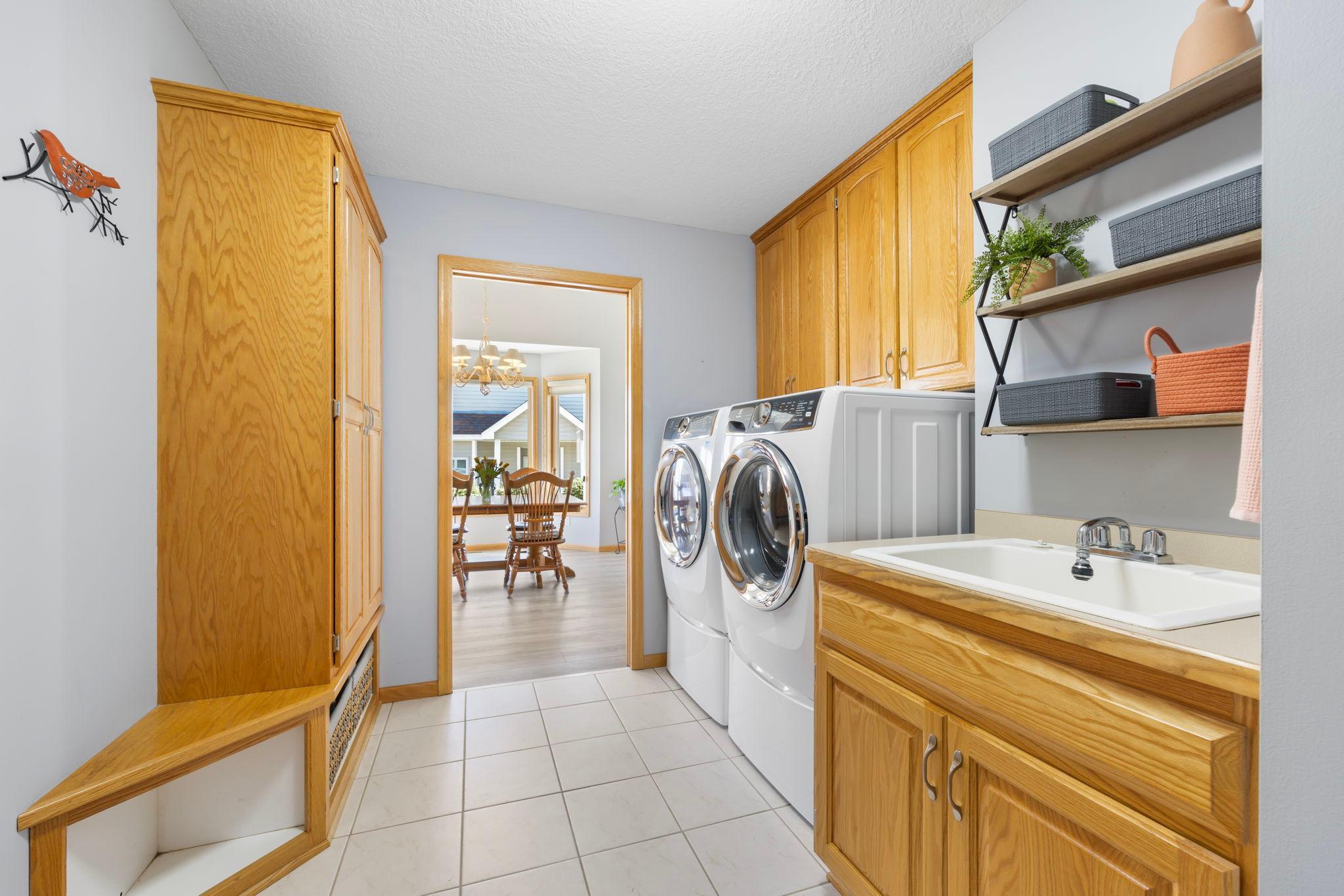 7265 Lake Ridge Drive