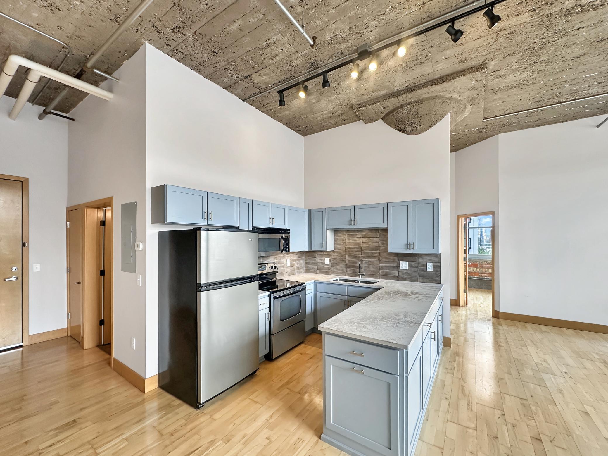 521 S 7th Street Unit: 416