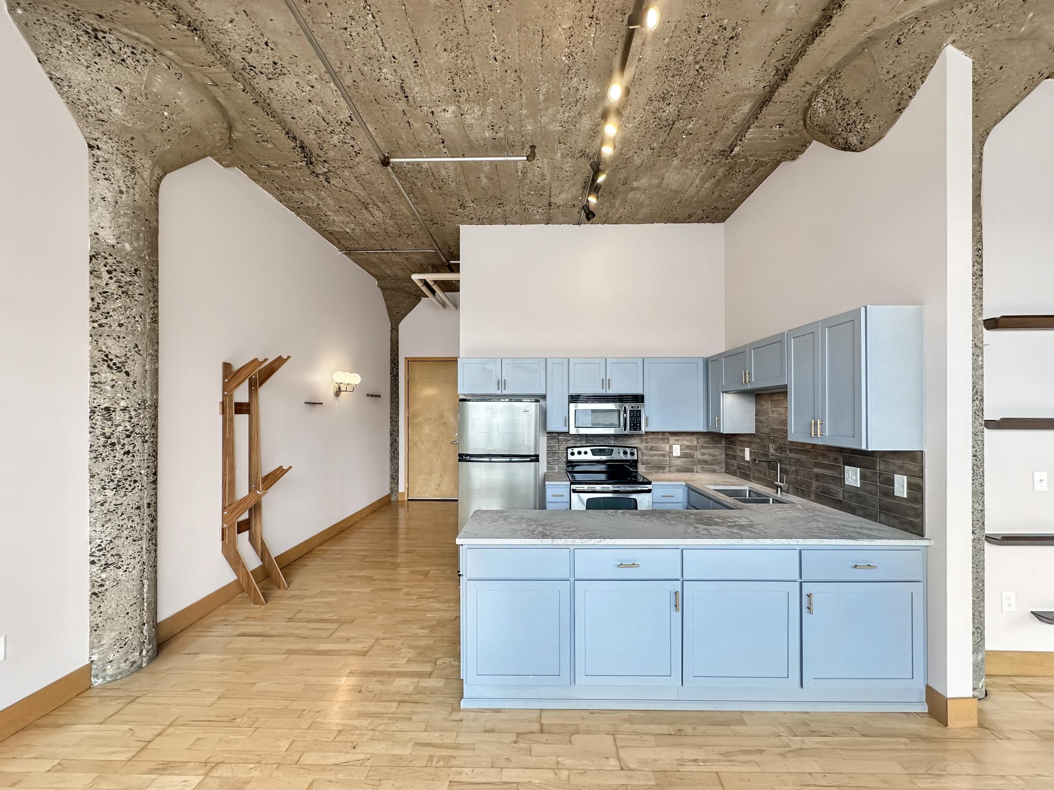 521 S 7th Street Unit: 416