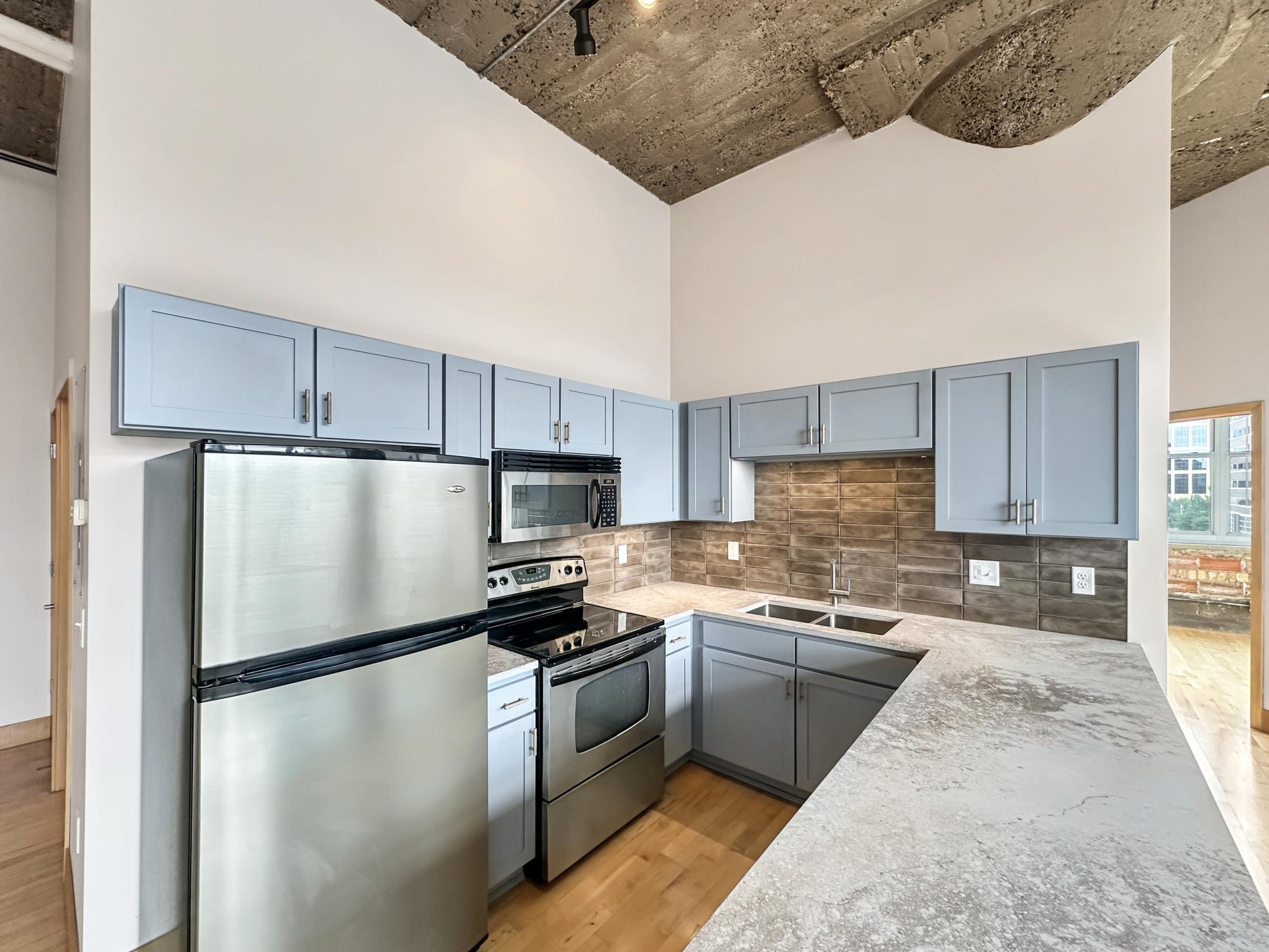 521 S 7th Street Unit: 416