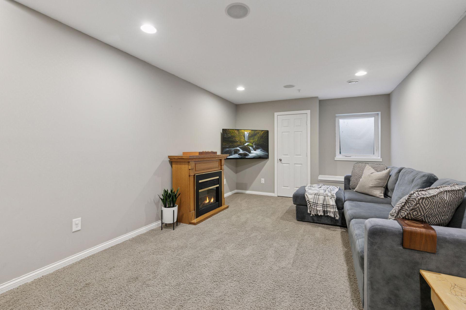 14937 Mustang Path