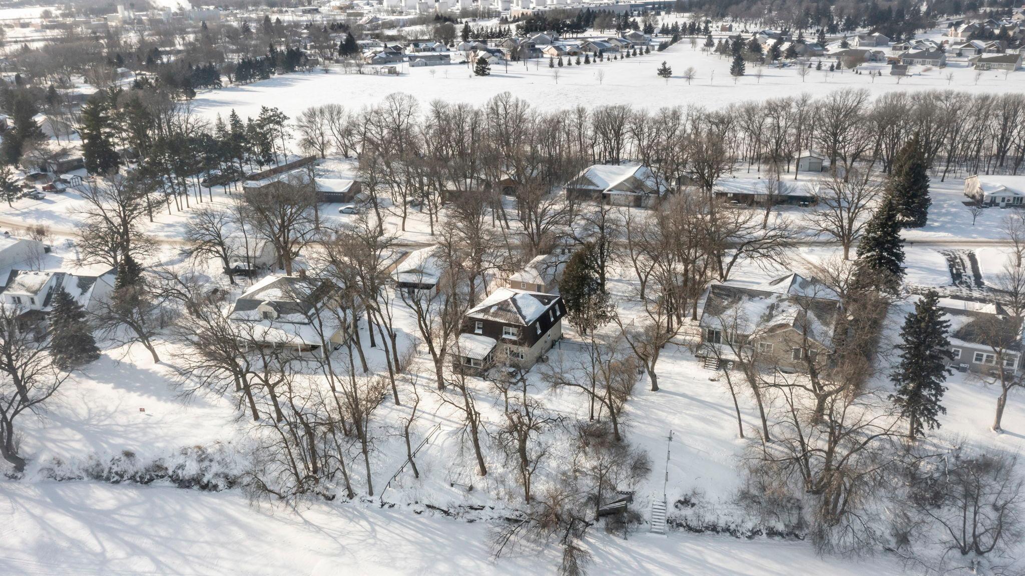 1011 Van Dyke Road NW