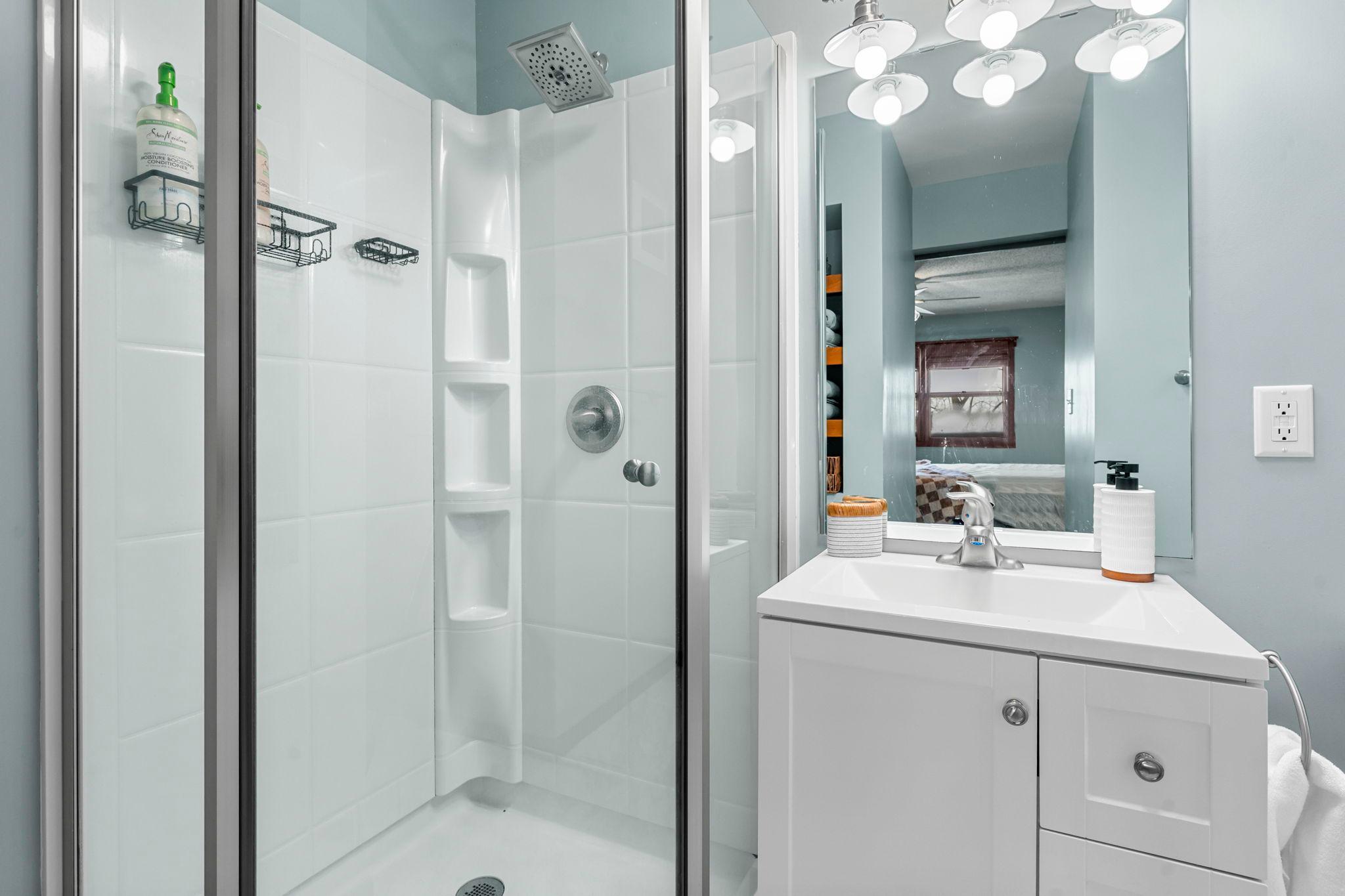 1011 Van Dyke Road NW