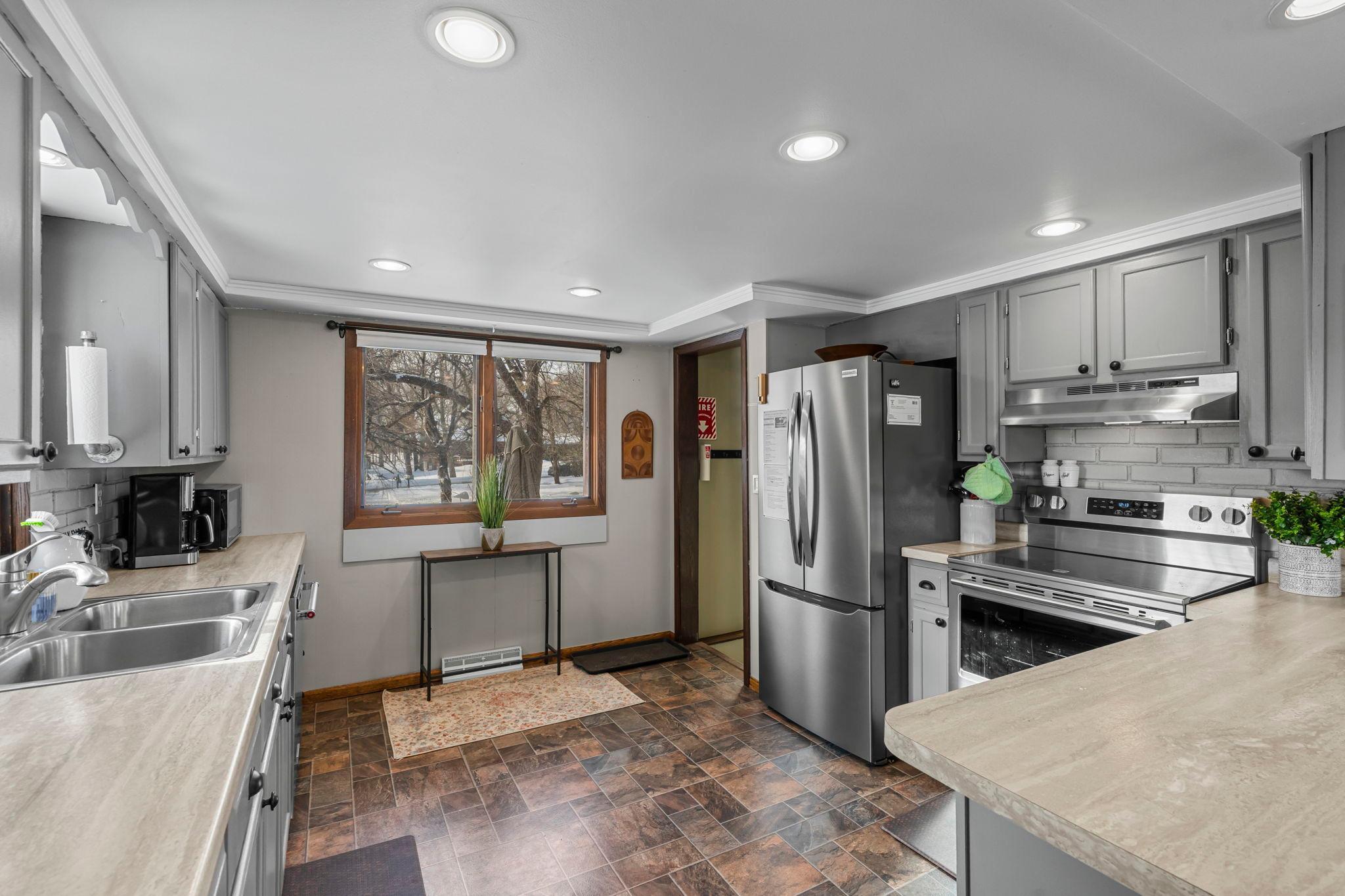 1011 Van Dyke Road NW