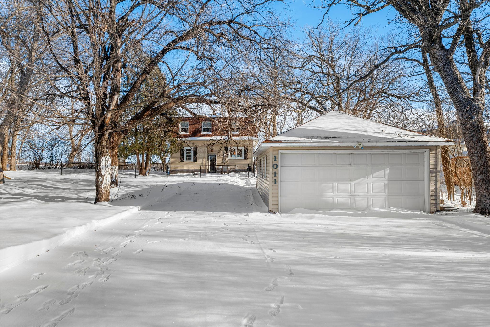 1011 Van Dyke Road NW