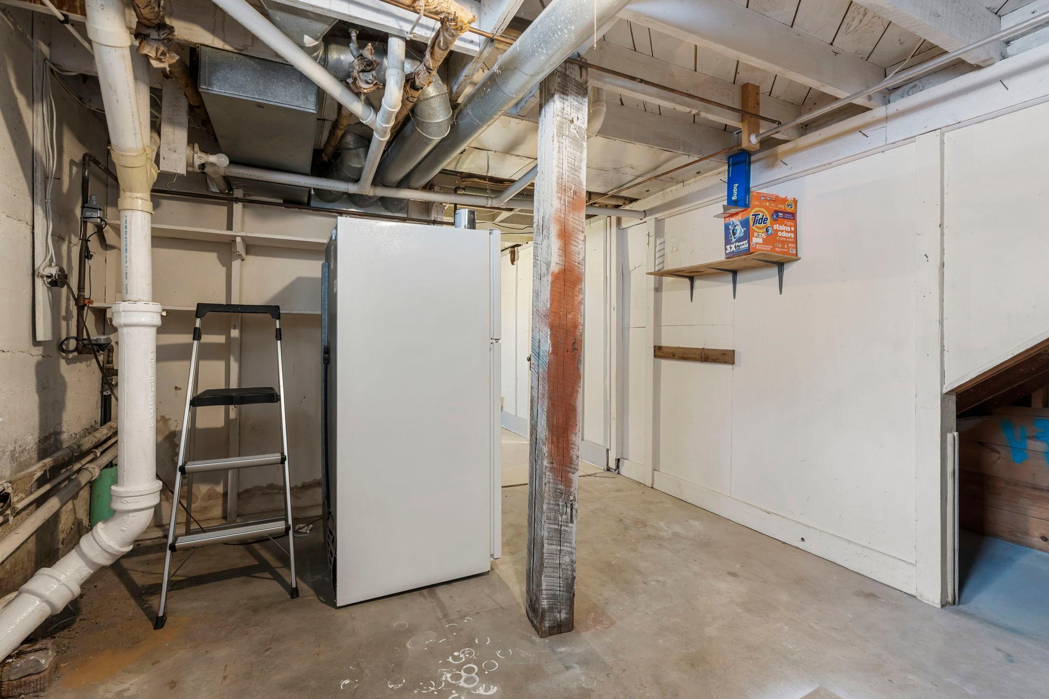 1011 Van Dyke Road NW