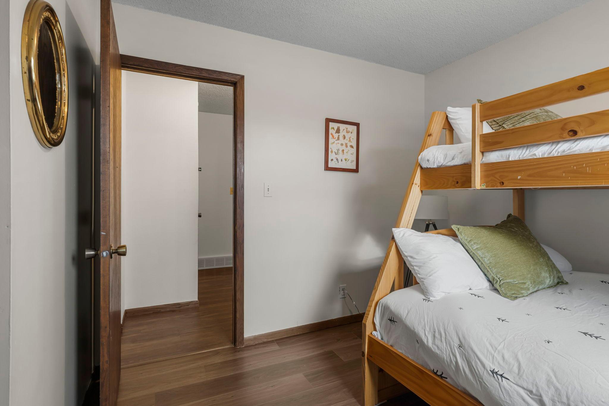 1011 Van Dyke Road NW