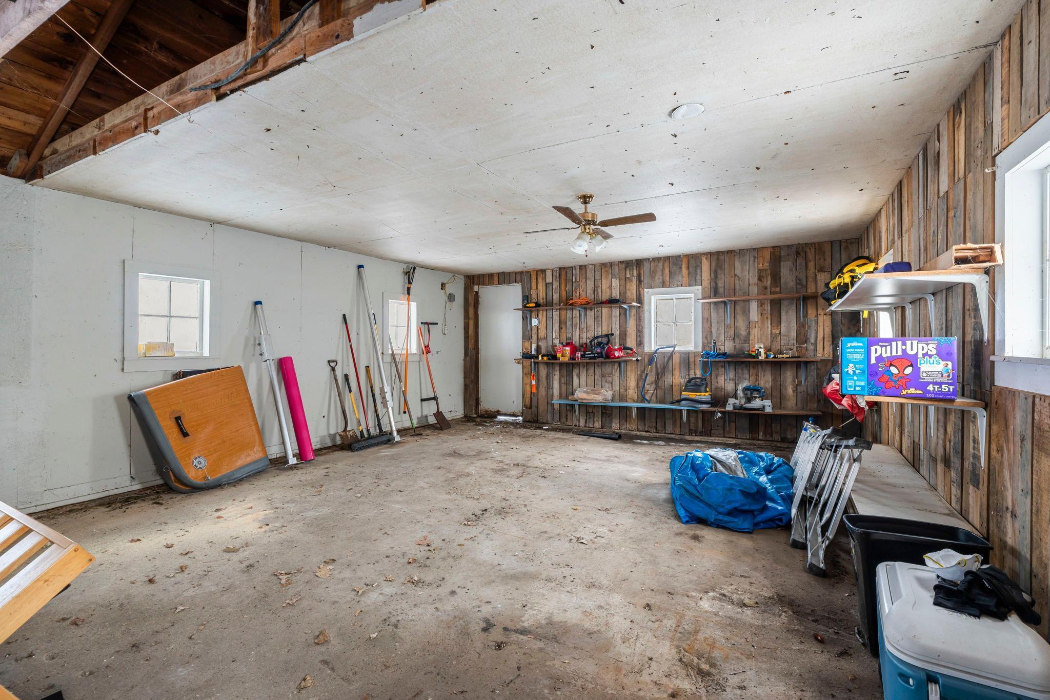 1011 Van Dyke Road NW