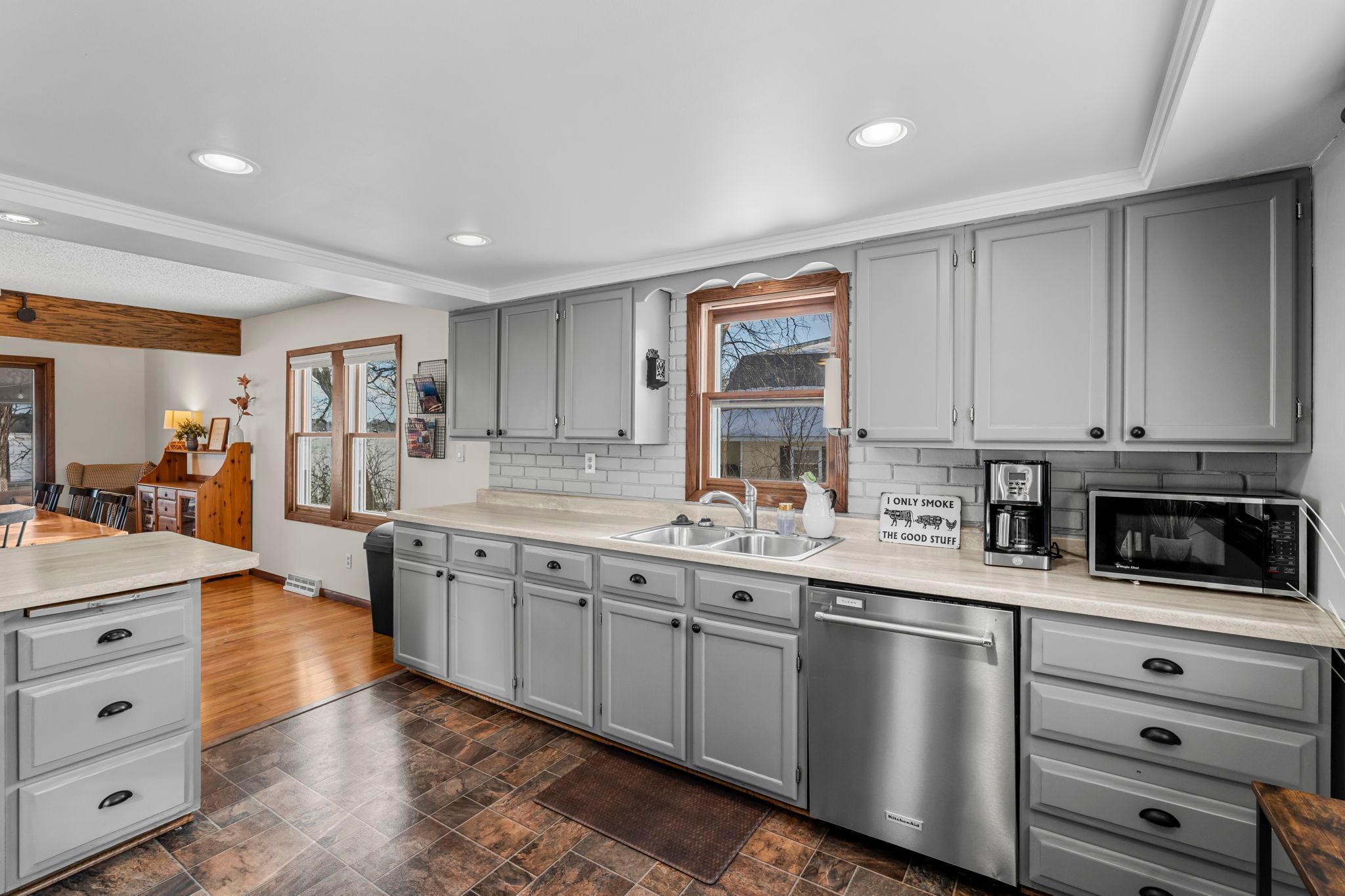 1011 Van Dyke Road NW