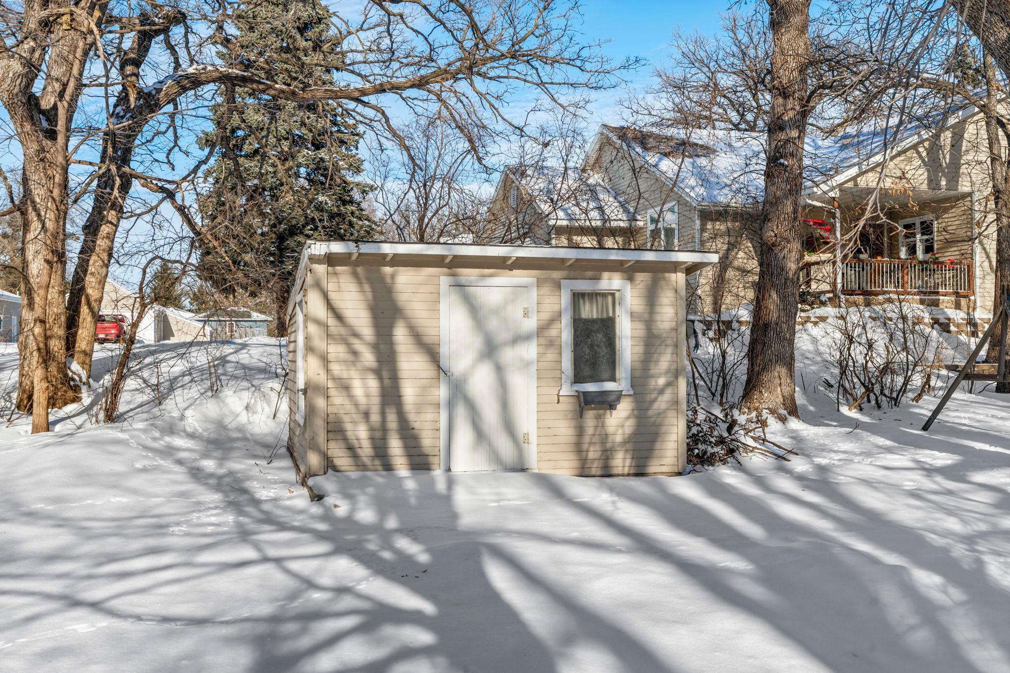 1011 Van Dyke Road NW