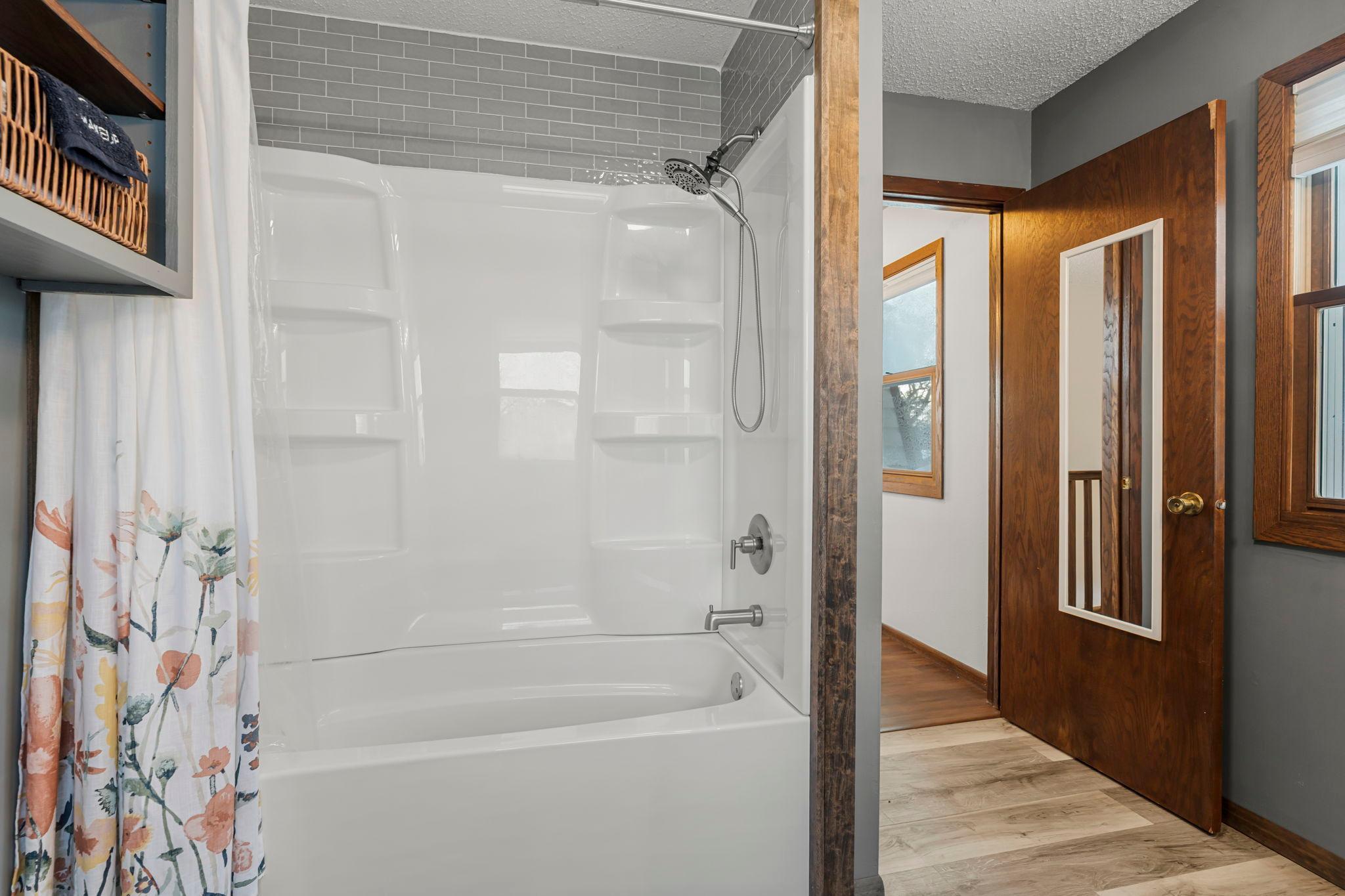 1011 Van Dyke Road NW