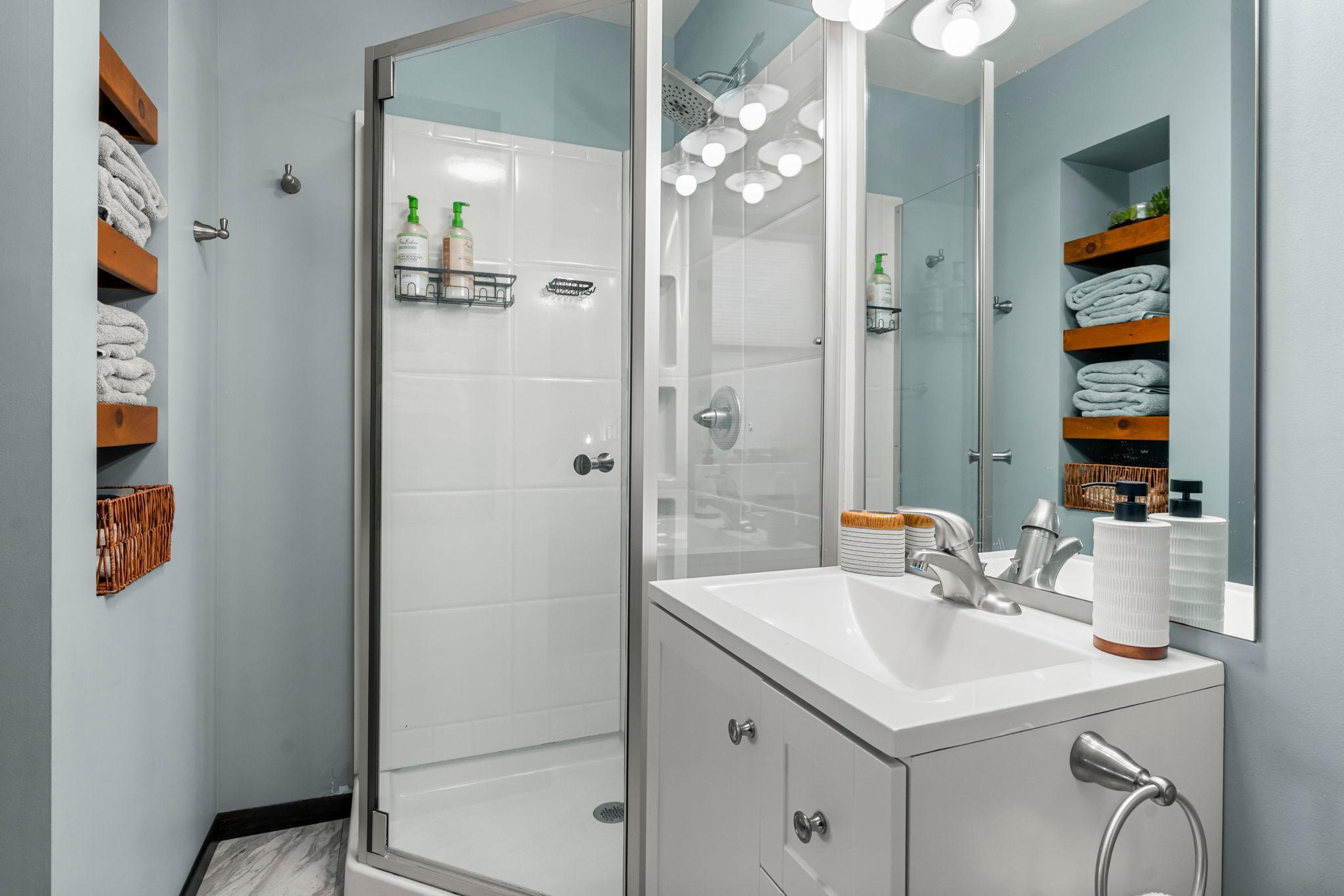 1011 Van Dyke Road NW