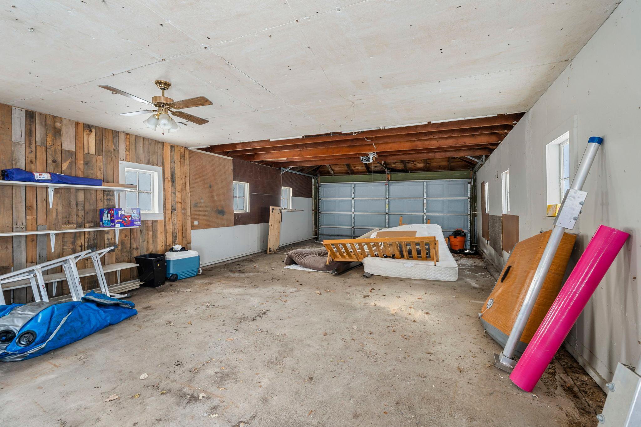 1011 Van Dyke Road NW